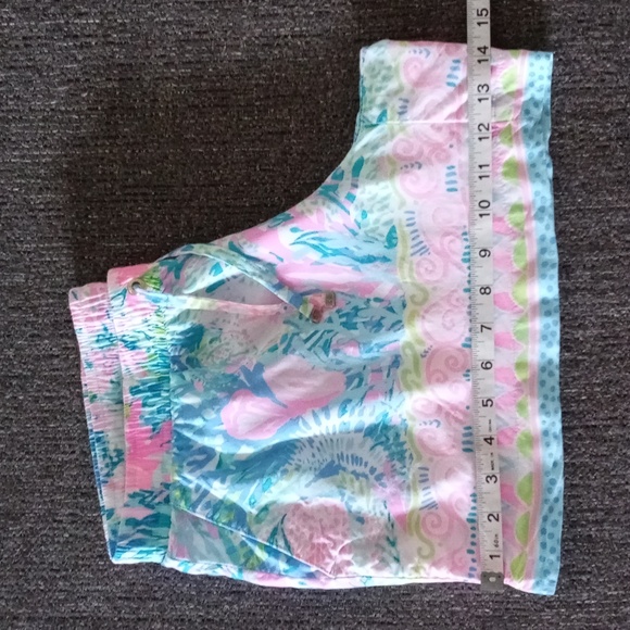 🌊HTF Lilly Pulitzer🌊 - Katia Short - Picture 14 of 15